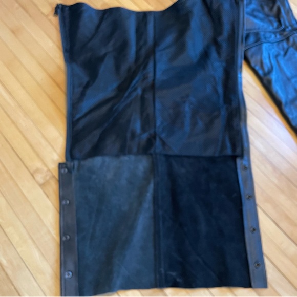 LEATHER KING Leather Chaps Mesh Lined Adjustable Pockets Punk Goth Moto Unisex - Picture 8 of 16